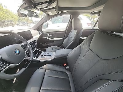 2025 BMW 3 Series - Photo 2