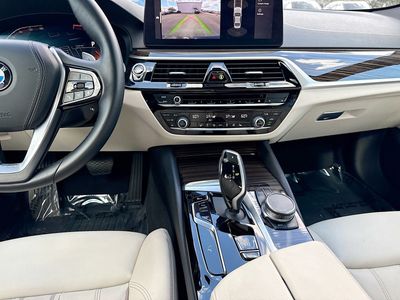 2023 BMW 5 Series - Photo 19