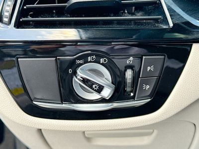 2023 BMW 5 Series - Photo 36