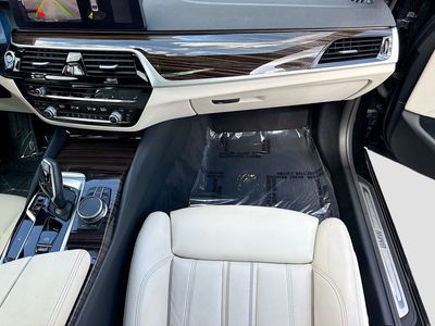2023 BMW 5 Series - Photo 18
