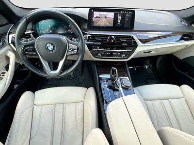 2023 BMW 5 Series - Photo 16