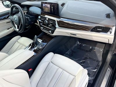2023 BMW 5 Series - Photo 14