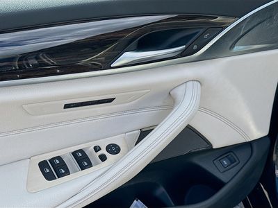 2023 BMW 5 Series - Photo 23