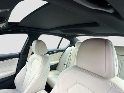 2023 BMW 5 Series - Photo 27