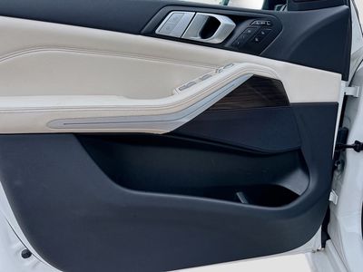 2021 BMW X7 - Photo 22