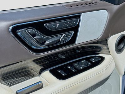 2021 Lincoln Navigator - Photo 22