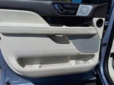 2021 Lincoln Navigator - Photo 21