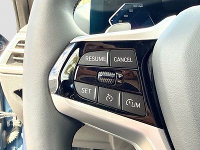 2025 BMW 3 Series - Photo 38