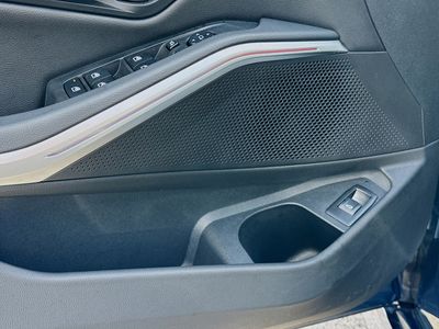 2025 BMW 3 Series - Photo 24