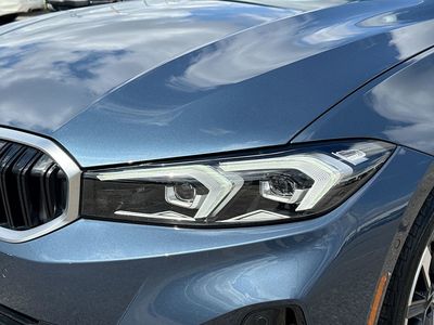 2025 BMW 3 Series - Photo 9
