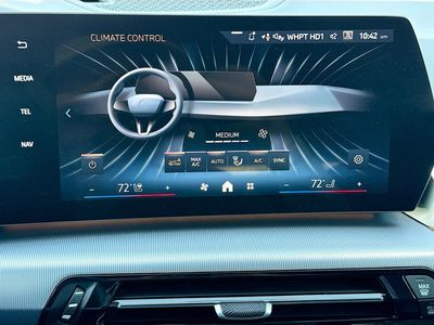 2025 BMW X1 - Photo 34