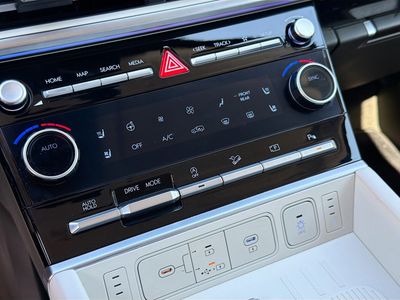 2025 Hyundai Santa Fe - Photo 34