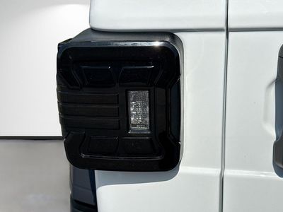 2025 Jeep Wrangler - Photo 10
