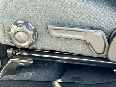2025 Jeep Wrangler - Photo 23