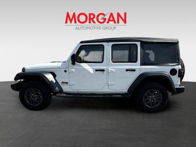 2025 Jeep Wrangler - Photo 6