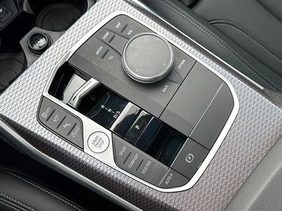 2025 BMW 3 Series - Photo 29