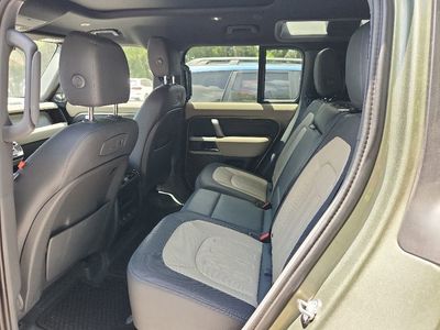 2021 Land Rover Defender - Photo 3