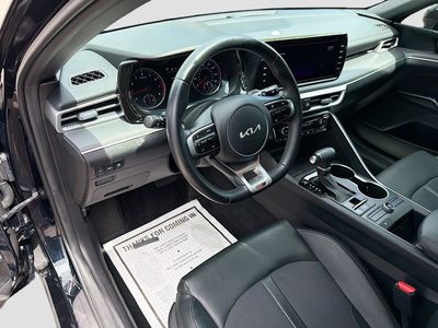 2022 Kia K5 - Photo 24