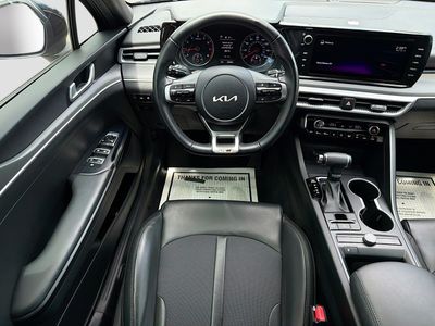 2022 Kia K5 - Photo 16