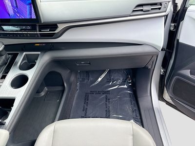 2025 Toyota Sienna - Photo 17