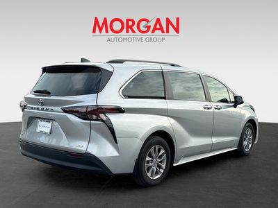 2025 Toyota Sienna - Photo 3