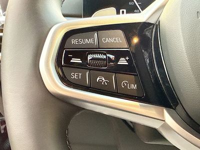 2025 BMW 3 Series - Photo 38