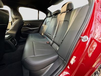 2025 BMW 3 Series - Photo 21