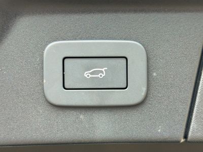 2026 Land Rover Range Rover Velar - Photo 13