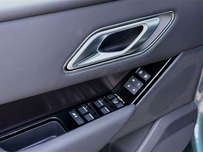 2026 Land Rover Range Rover Velar - Photo 23