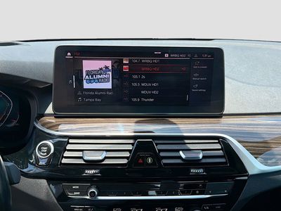 2021 BMW 5 Series - Photo 27