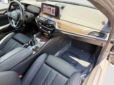 2021 BMW 5 Series - Photo 13