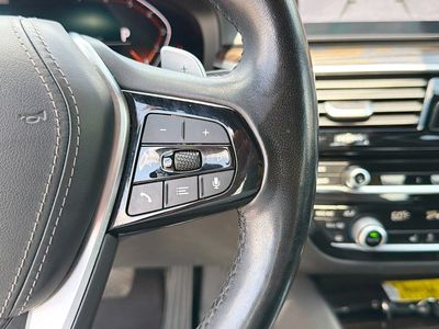2021 BMW 5 Series - Photo 36