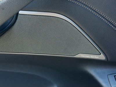 2021 BMW 5 Series - Photo 23