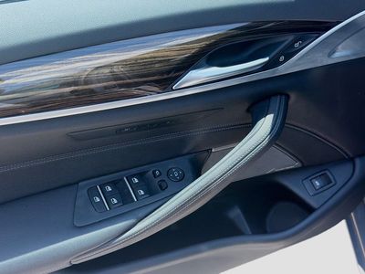 2021 BMW 5 Series - Photo 22