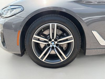 2021 BMW 5 Series - Photo 40