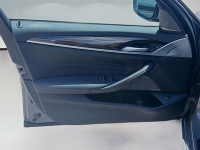 2021 BMW 5 Series - Photo 21