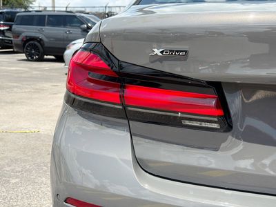 2021 BMW 5 Series - Photo 10