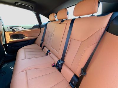 2026 BMW i4 - Photo 20