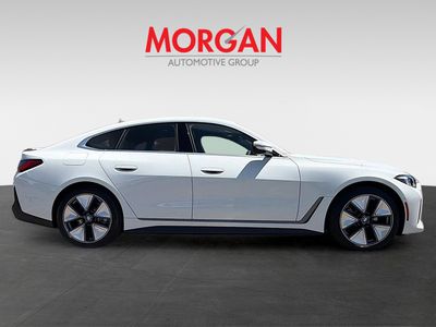 2026 BMW i4 - Photo 2