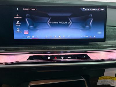 2026 BMW 7 Series - Photo 25