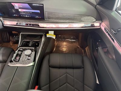 2026 BMW 7 Series - Photo 17