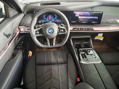 2026 BMW 7 Series - Photo 16