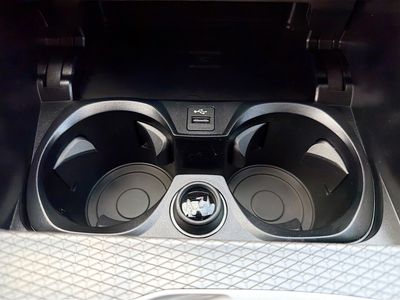 2026 BMW i4 - Photo 30