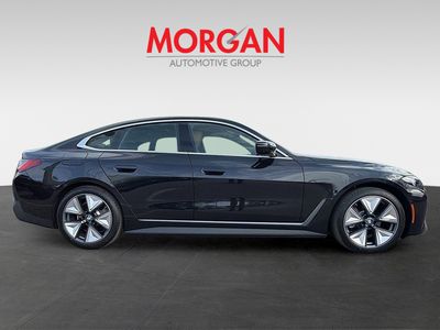 2026 BMW i4 - Photo 2