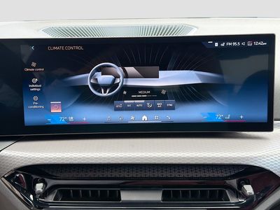 2026 BMW 3 Series - Photo 35