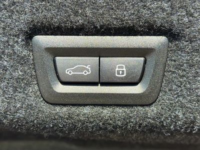 2026 BMW i5 - Photo 13