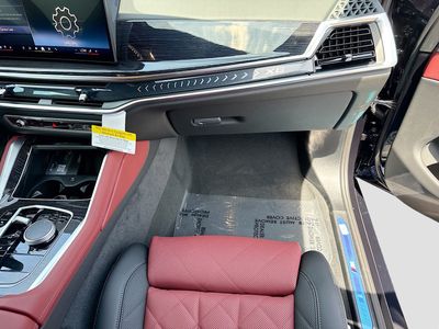 2027 BMW X6 - Photo 17