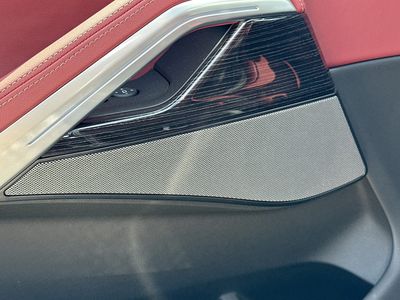 2027 BMW X6 - Photo 23