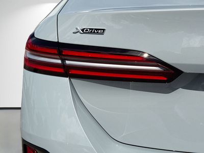 2027 BMW 5 Series - Photo 10