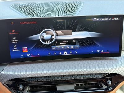 2026 BMW i4 - Photo 33